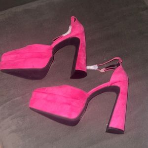 Pink platform heel